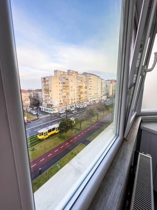 Apartament Spatios In Орадя Экстерьер фото